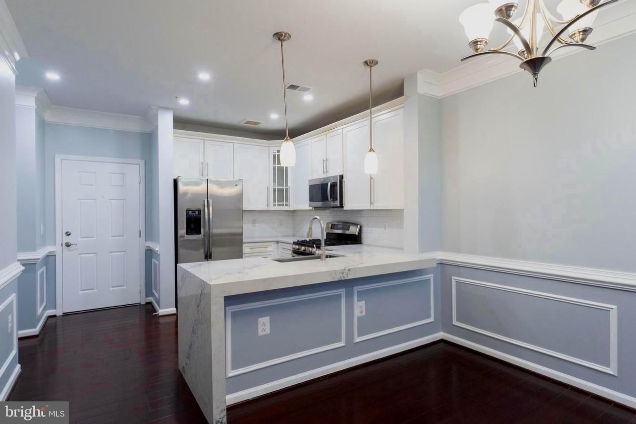 3850 Clara Downey Ave - Photo 4 of 31