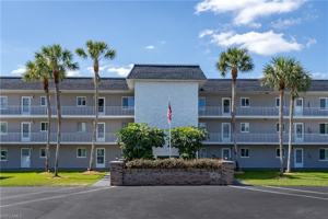 featured image of 5515 Rattlesnake Hammock Rd ##205