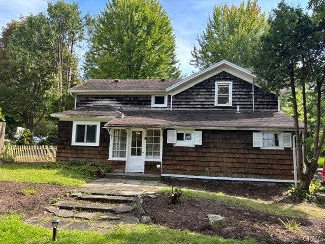 201 Clinton St - Photo 4 of 28