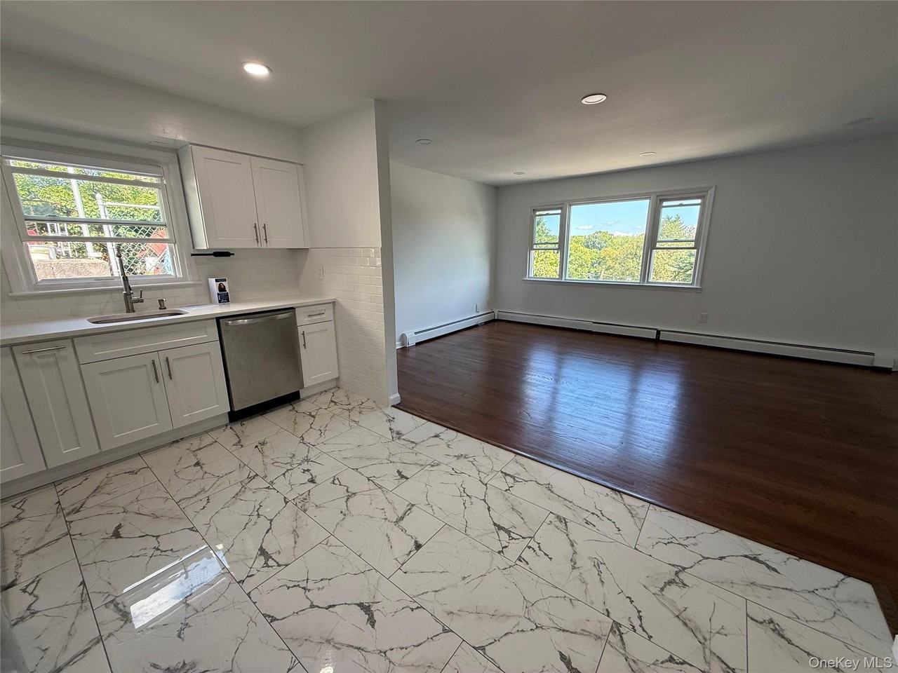 85 Halley St - Photo 4 of 16