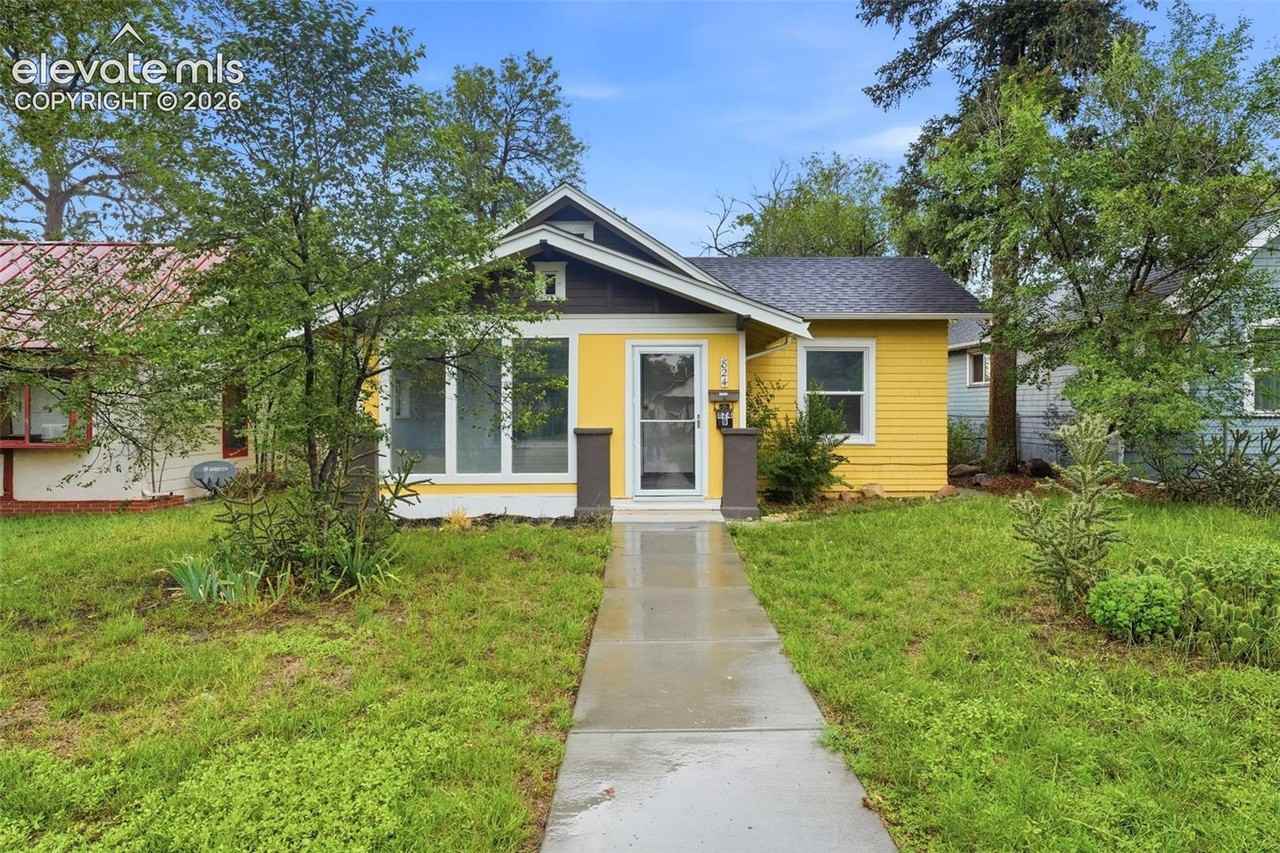 824 E Moreno Ave - Photo 2 of 34