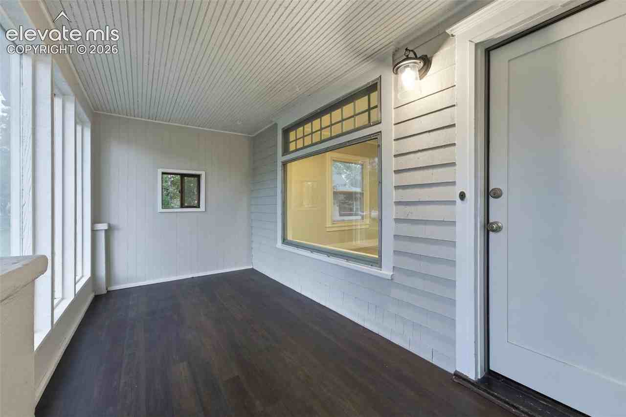 824 E Moreno Ave - Photo 5 of 34