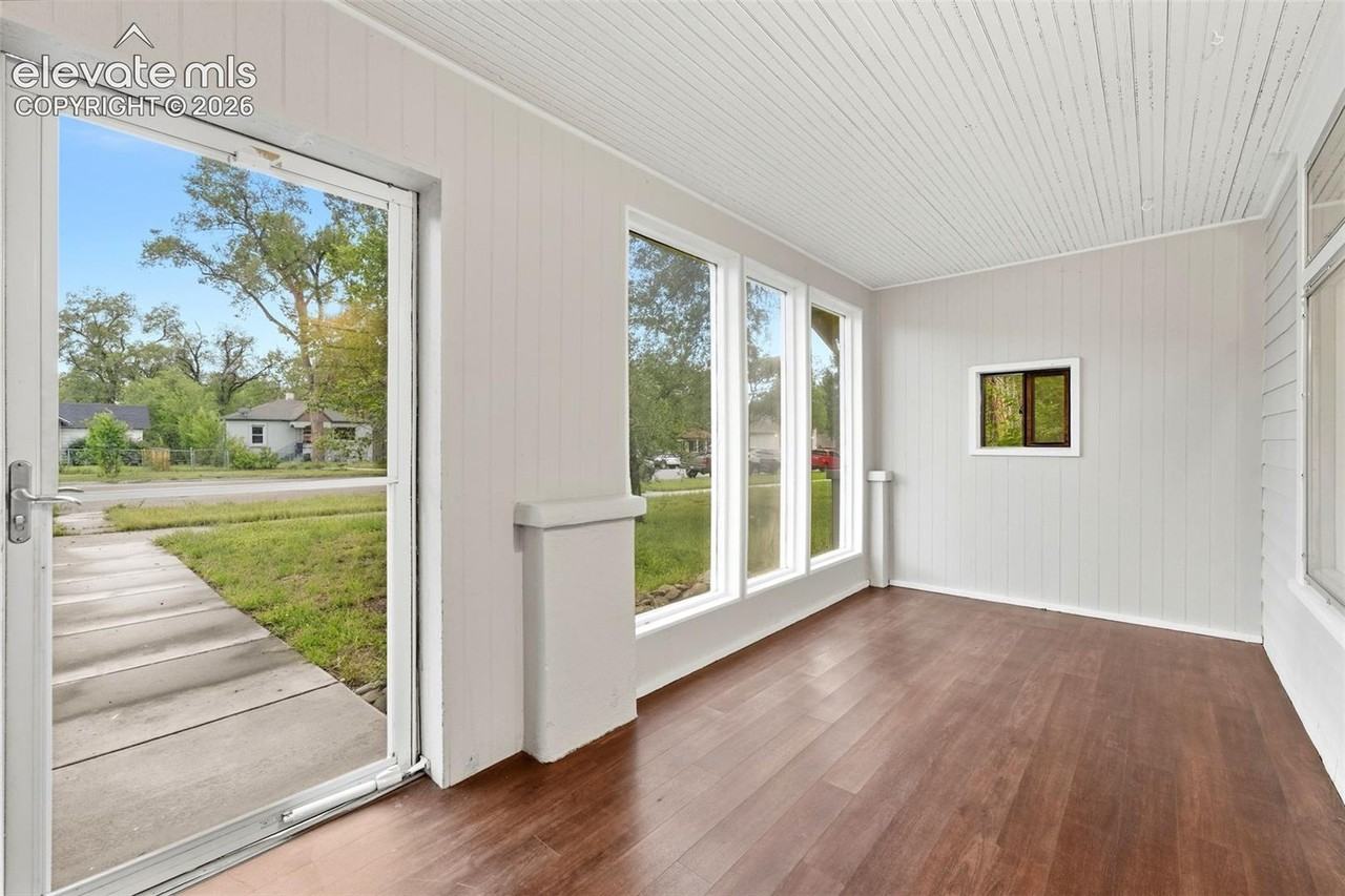 824 E Moreno Ave - Photo 6 of 34