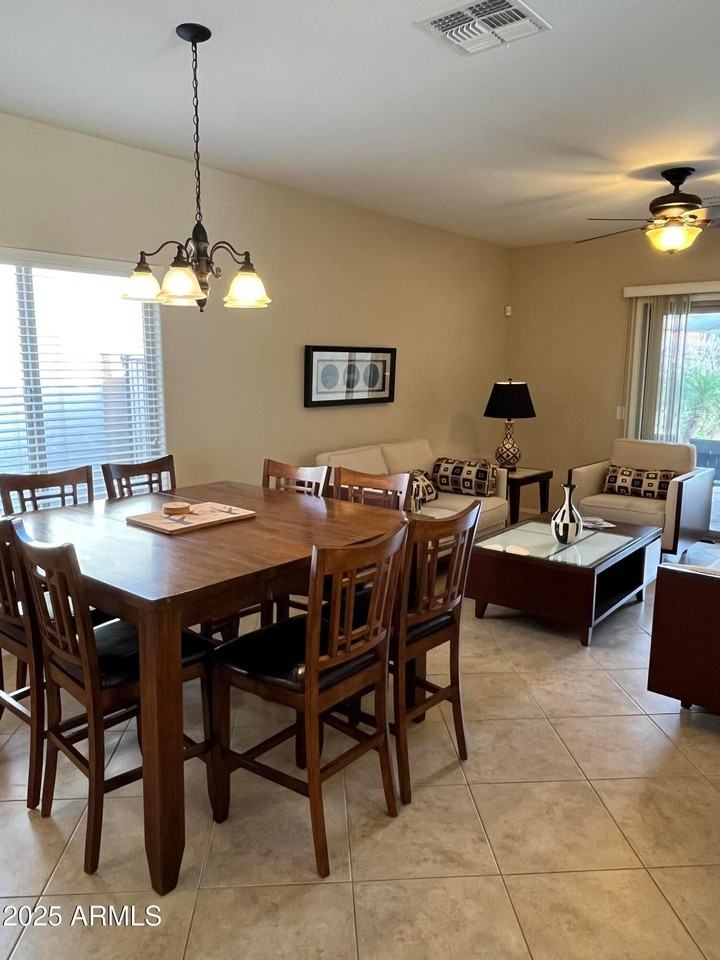 26087 W Tonto Ln - Photo 5 of 29
