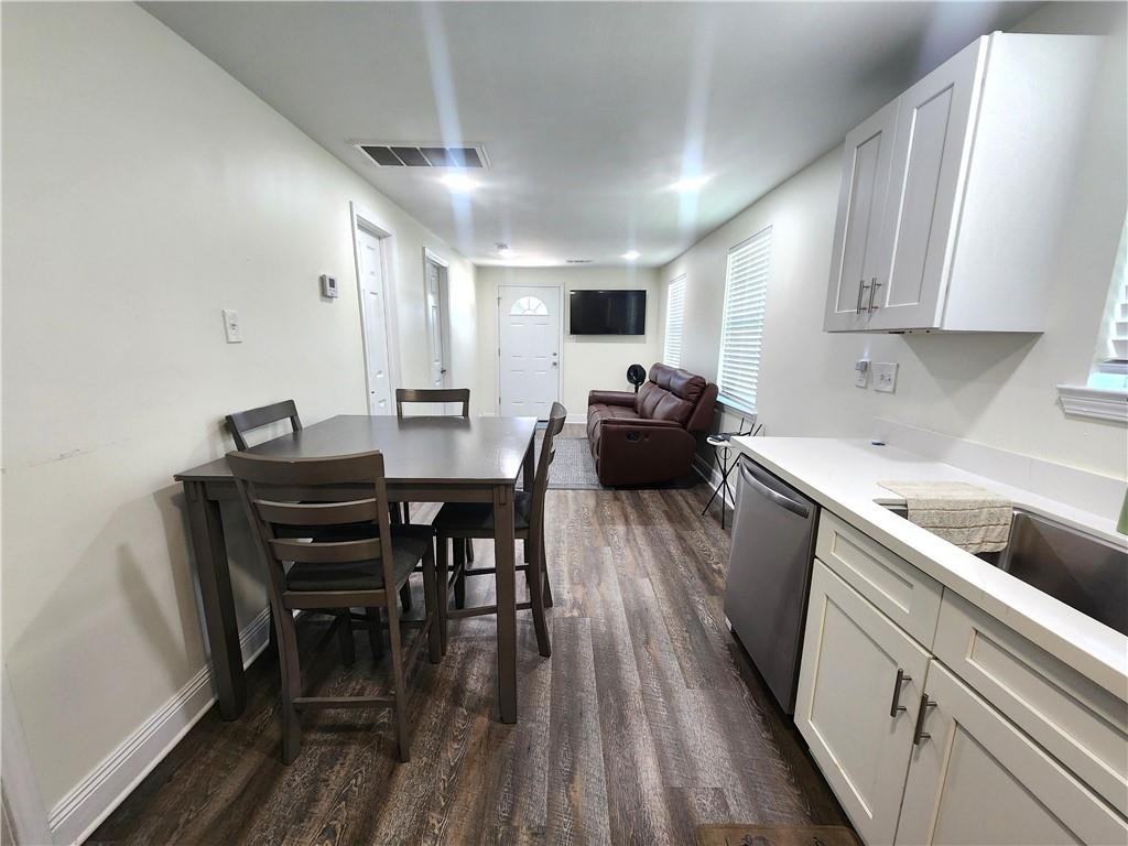 118 Treuil Ln - Photo 4 of 12