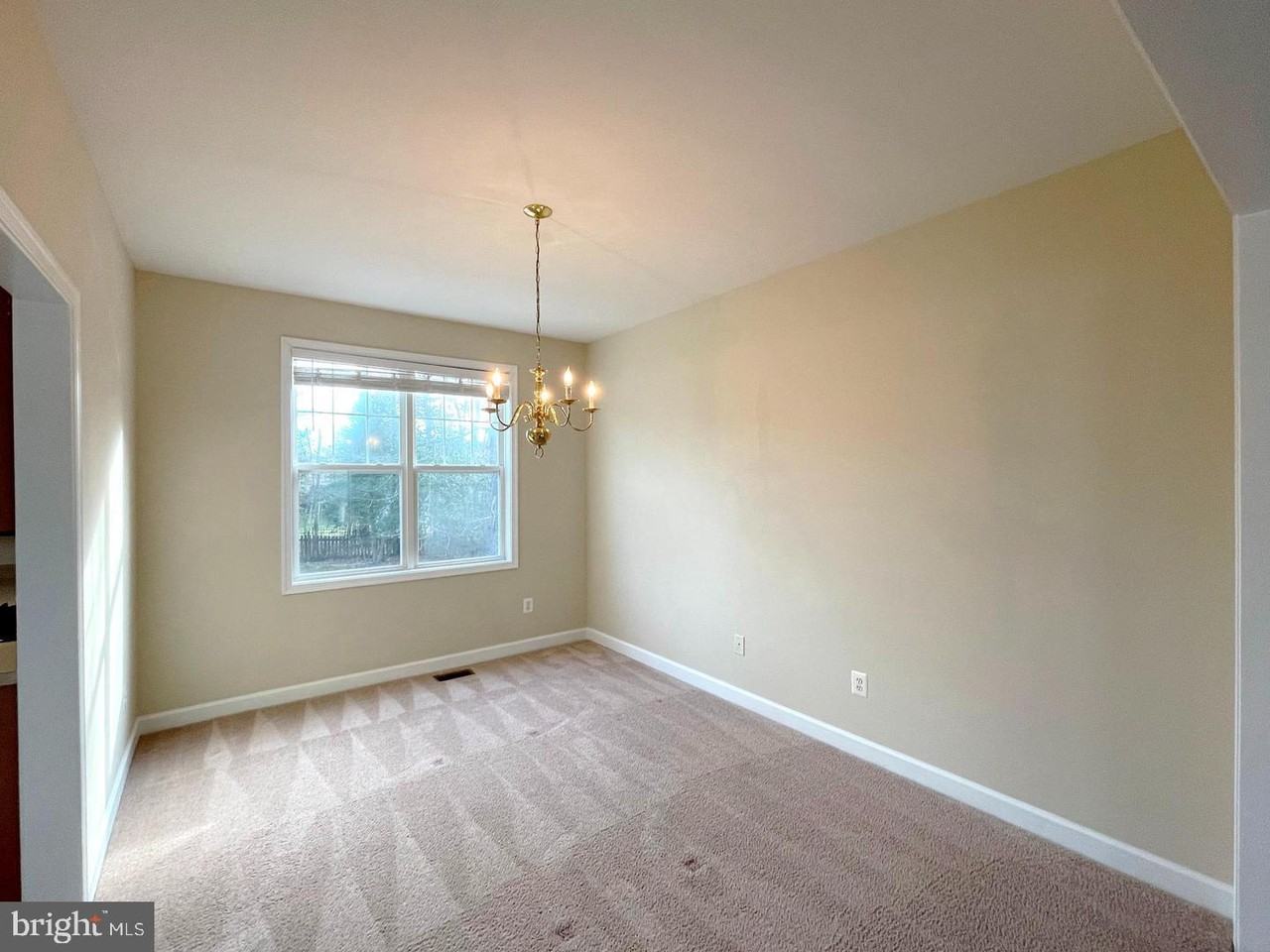 41555 Singletree Dr - Photo 5 of 35