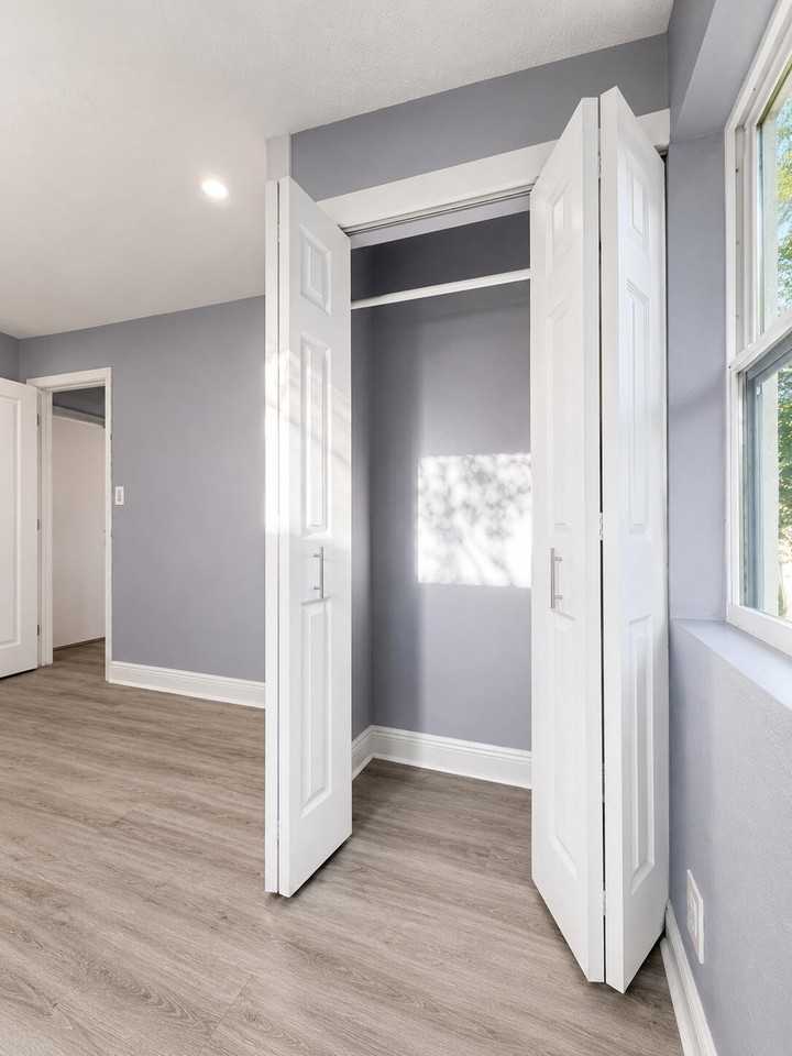 849 W 2nd St - Photo 7 of 14