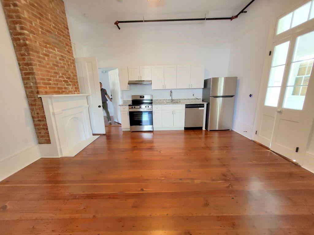 1940 N Rampart St ##101 - Photo 3 of 10