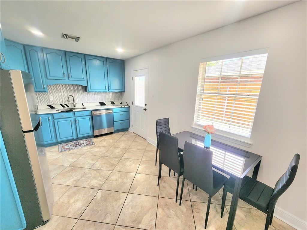 121 Alfred St - Photo 7 of 22