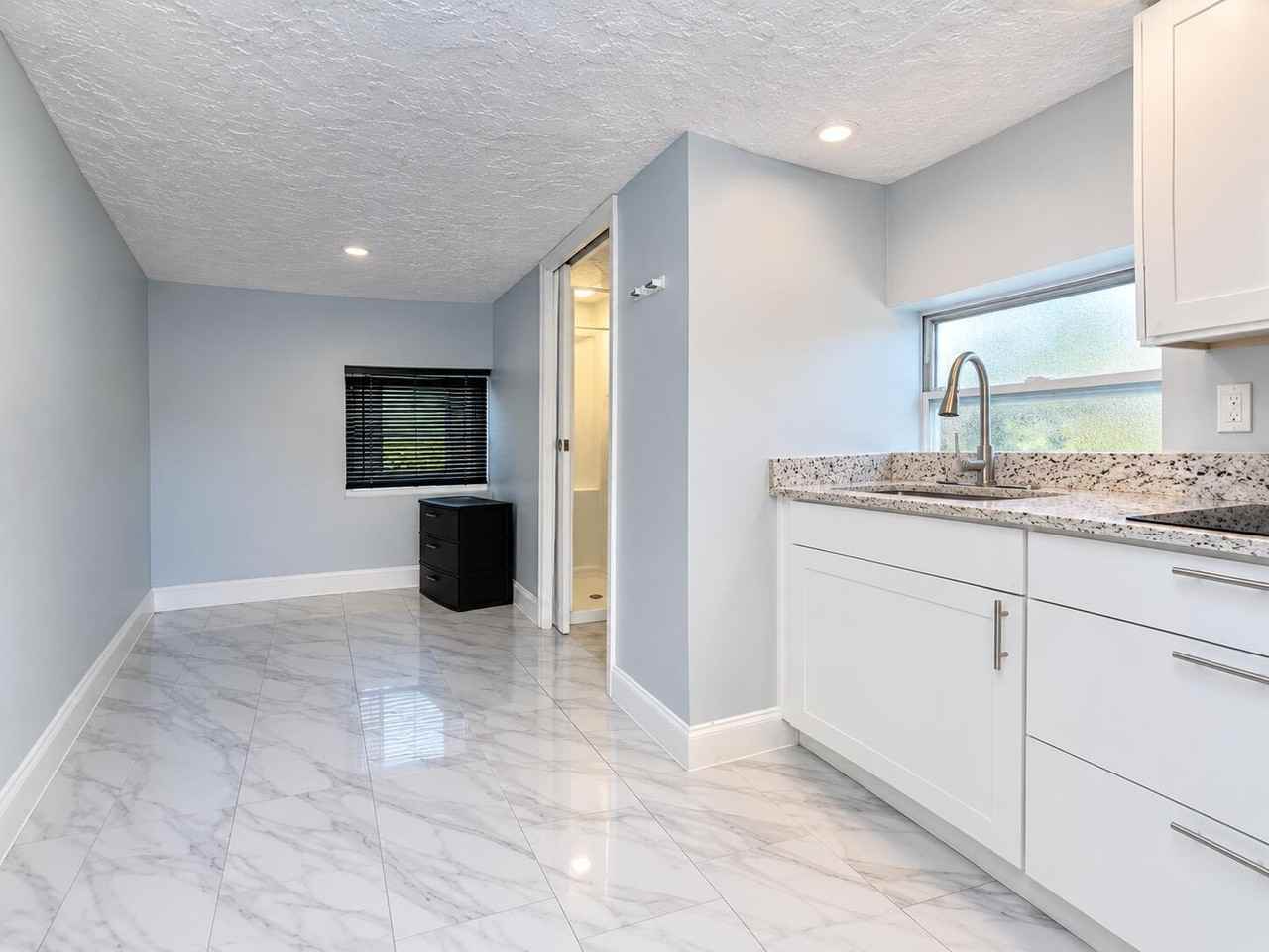 173 W 16th St - Photo 3 of 7