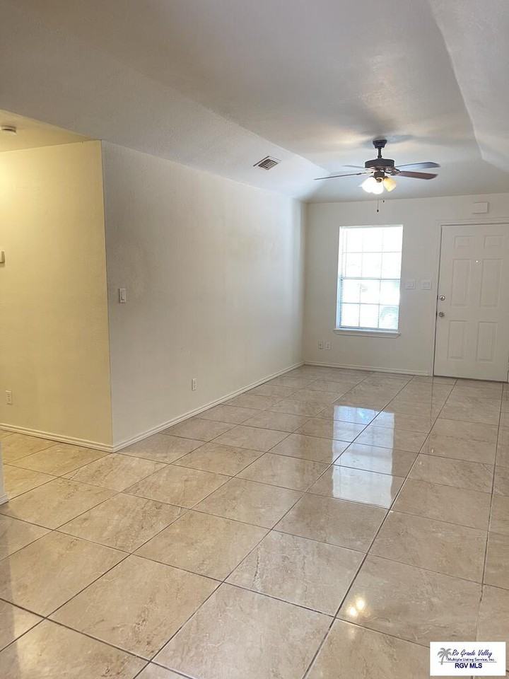 4853 Paseo Del Rey Dr - Photo 7 of 19