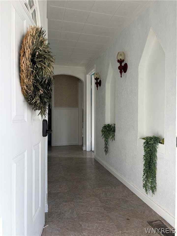 766 Harding Ave - Photo 3 of 13