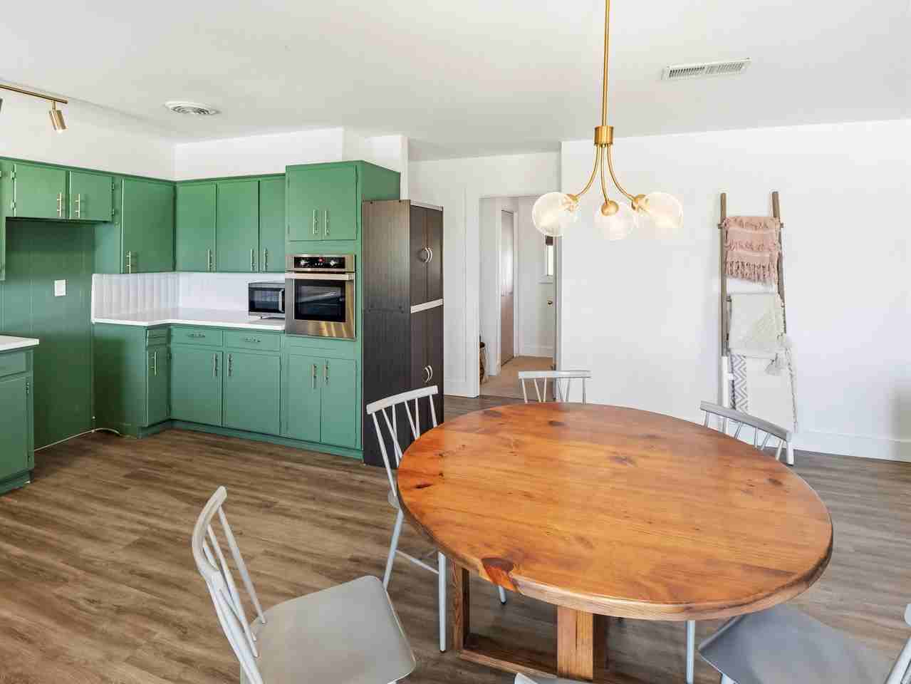 131 Dukes Dr - Photo 6 of 29