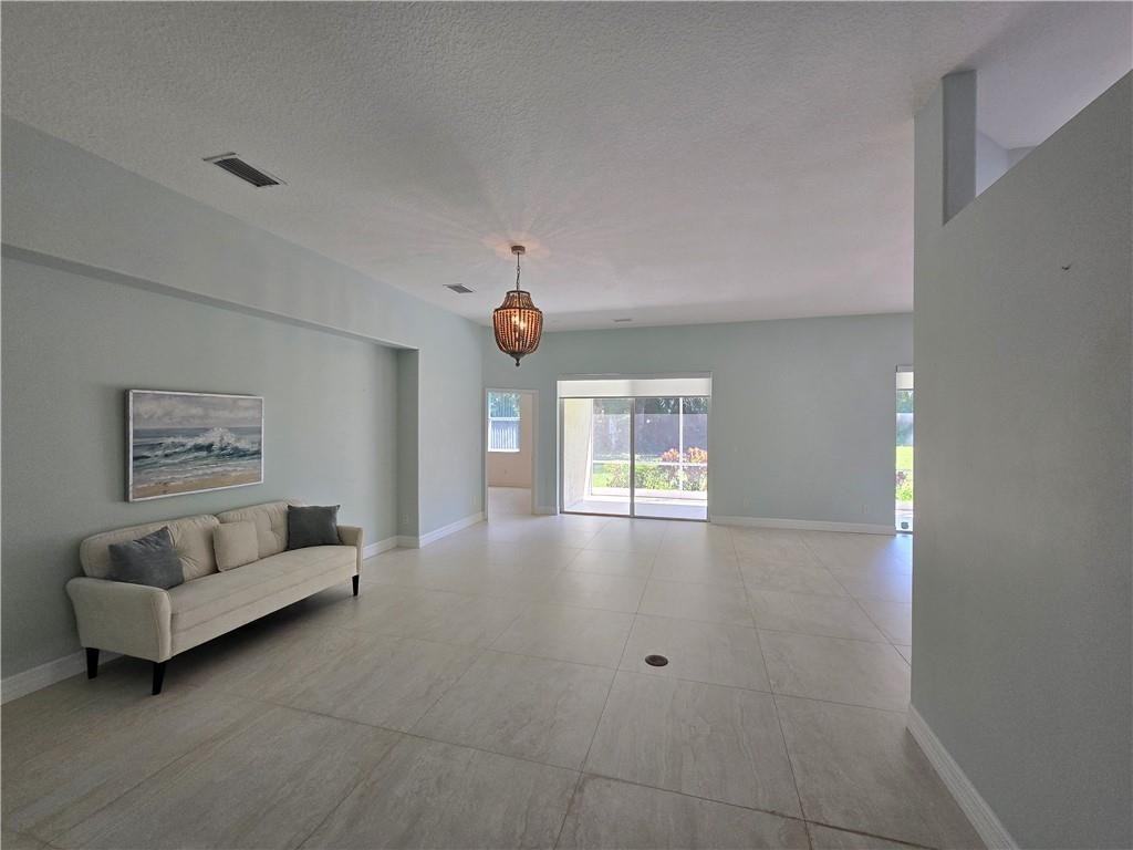 739 S Ocracoke Sq Sw - Photo 5 of 34