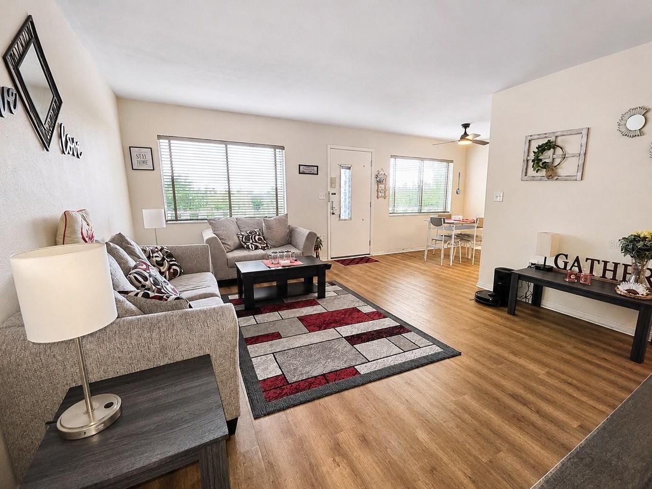 11251 80th Ave - Photo 3 of 15