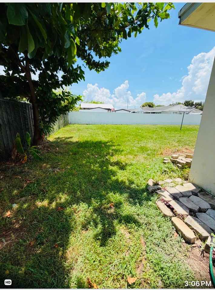 10480 Sw 181st Ter - Photo 3 of 13