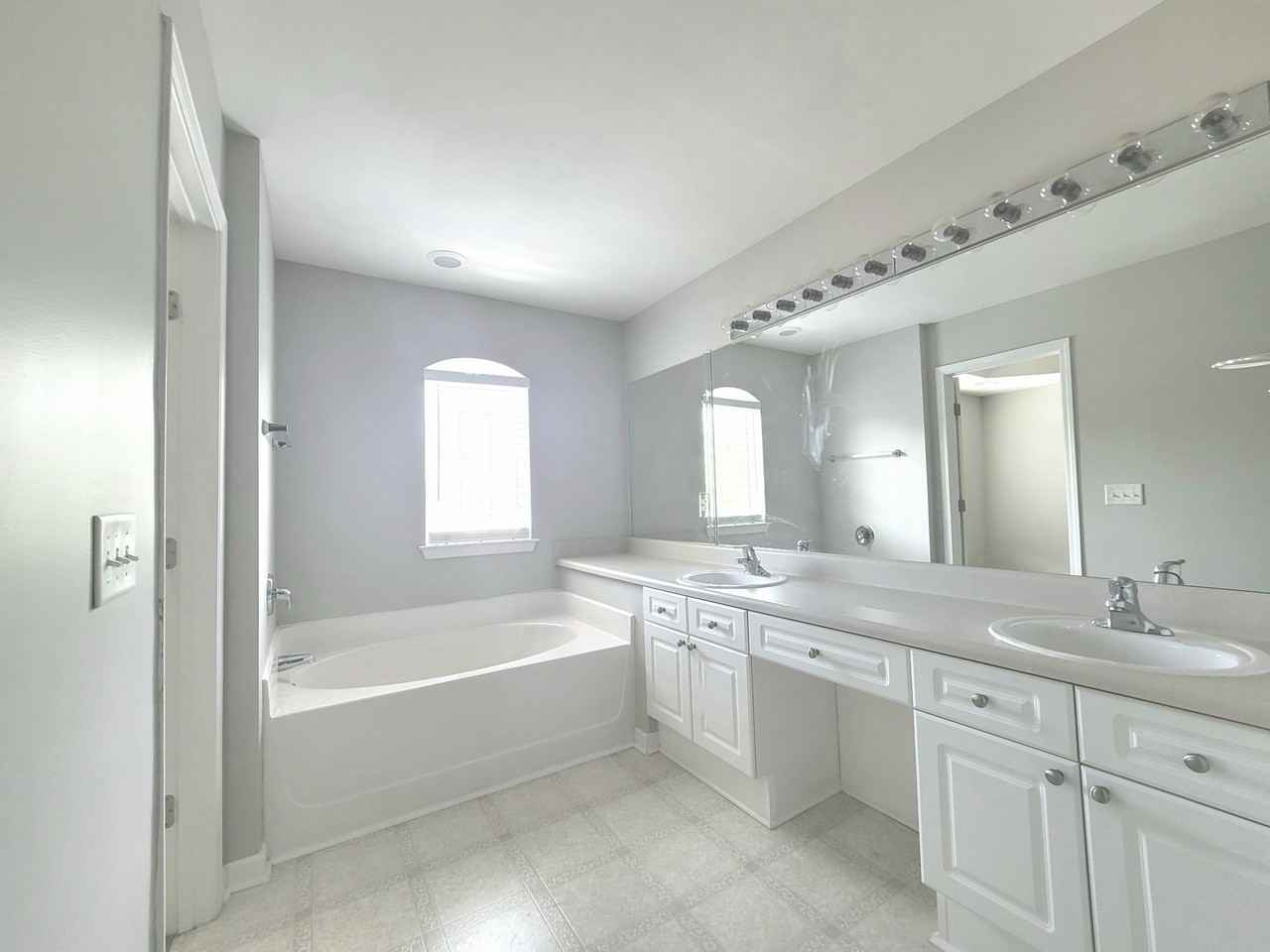 212 Brushy Creek Ln - Photo 6 of 13