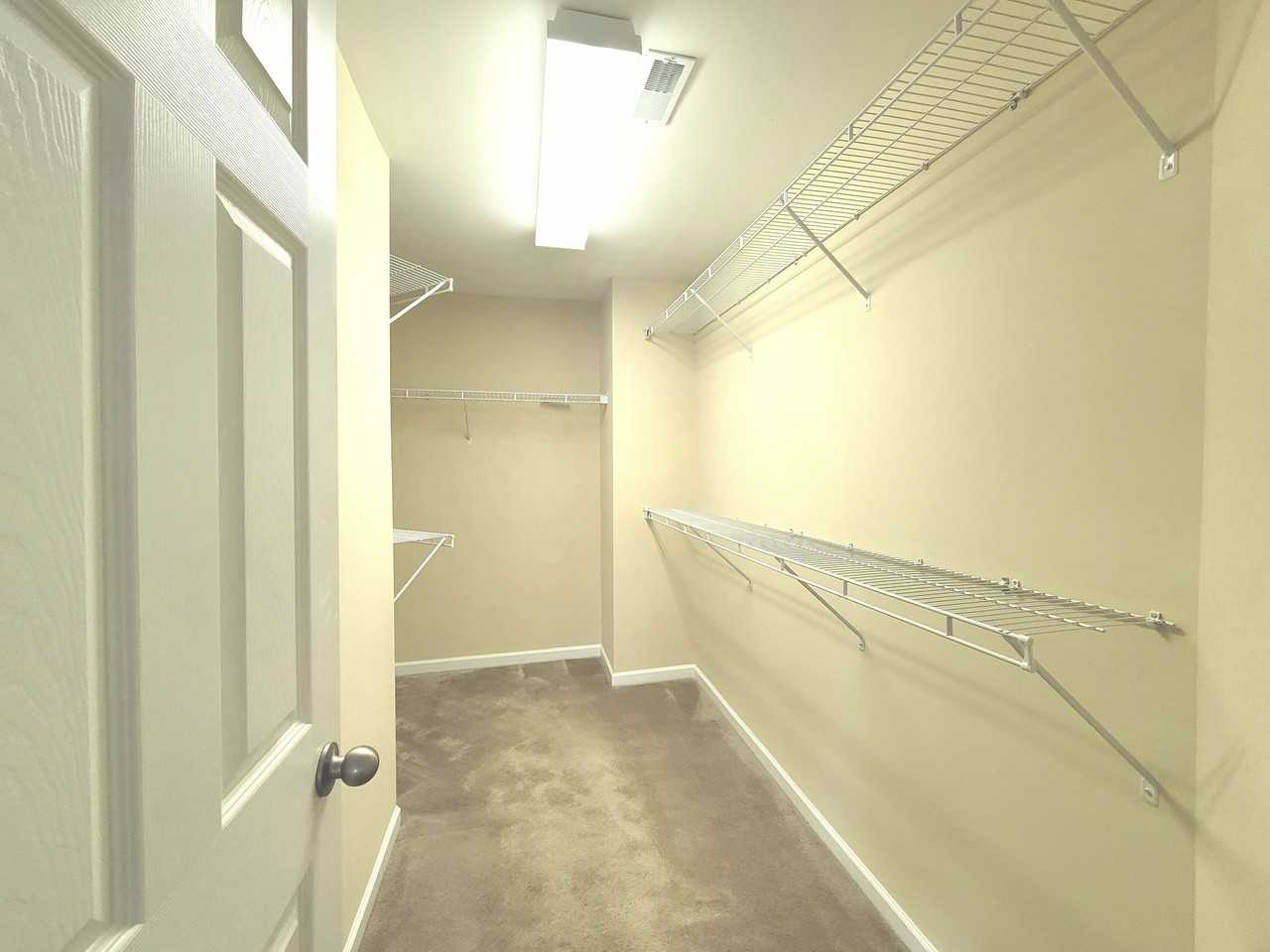 212 Brushy Creek Ln - Photo 7 of 13