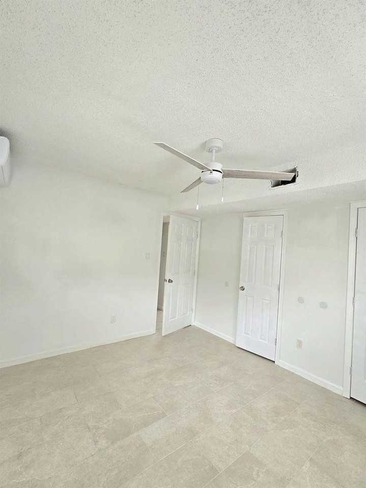 3839 Mount Pleasant St - Photo 7 of 11