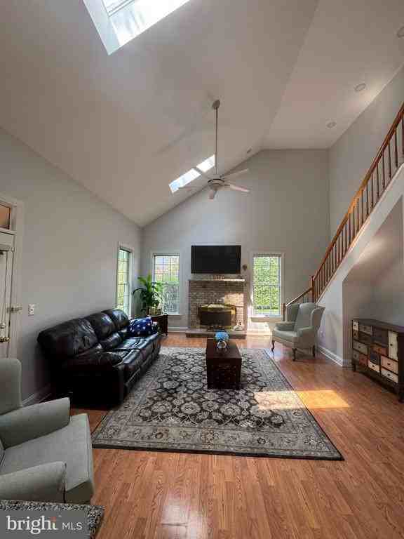 1 Shelley Ct - Photo 4 of 14
