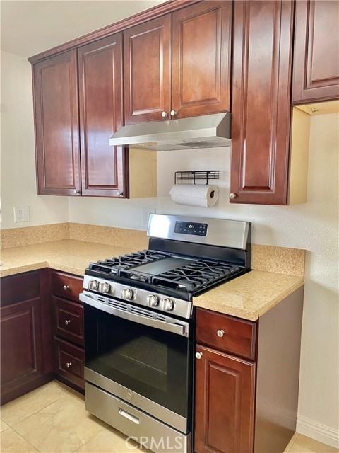 7112 Heil Ave ##4 - Photo 3 of 18