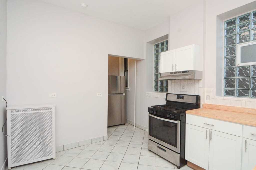 2202 W Belmont Ave #1R - Photo 5 of 21