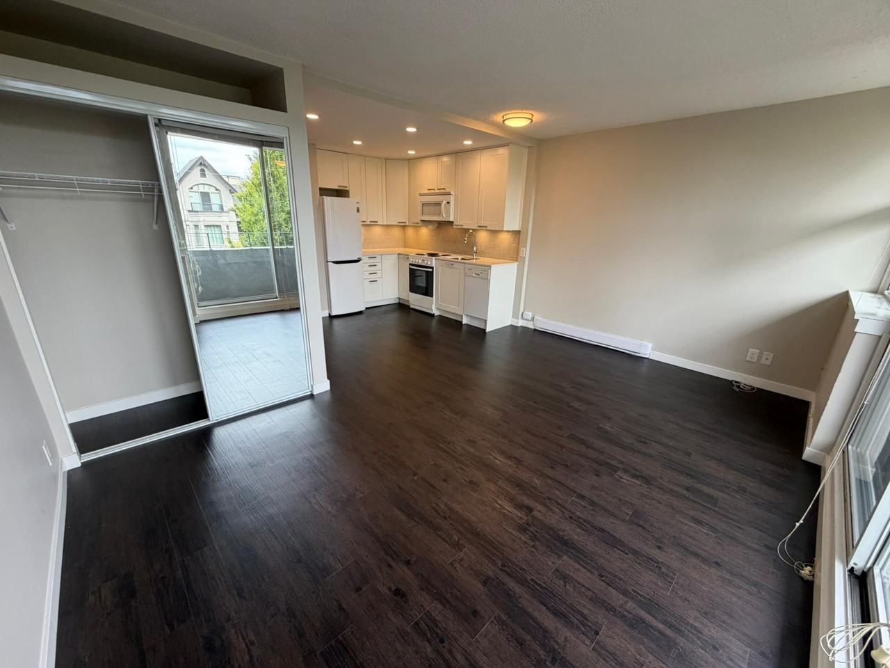 30 East 10th Avenue #304