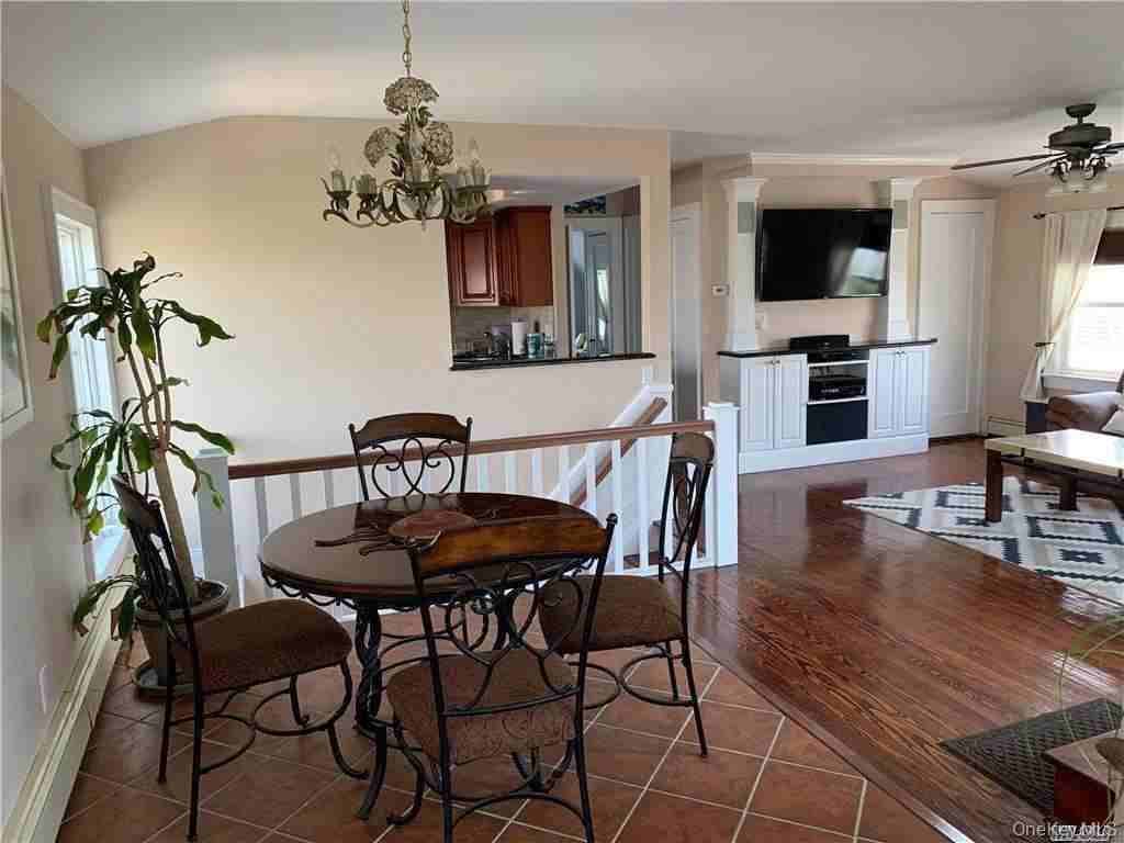 38 Clayton Ave - Photo 5 of 14