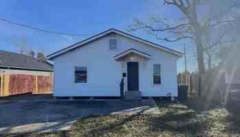 featured image of 2425 Ernest St #1
