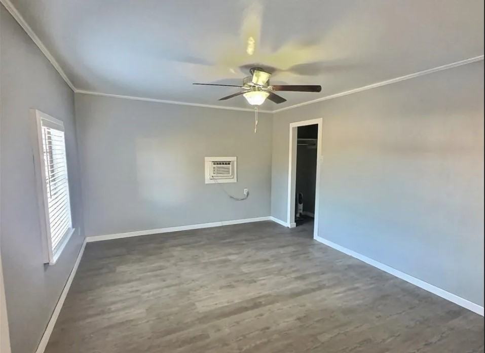 2425 Ernest St #1 - Photo 6 of 18