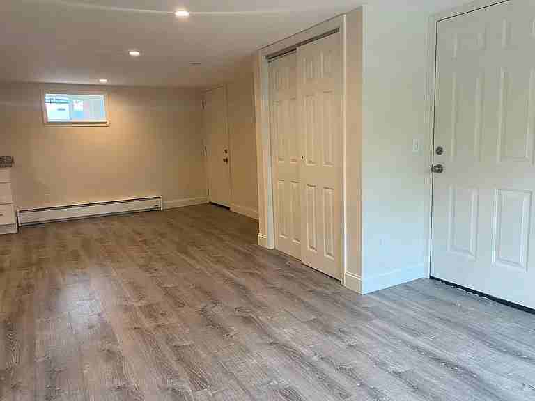 4833 Washington St #1L - Photo 6 of 13