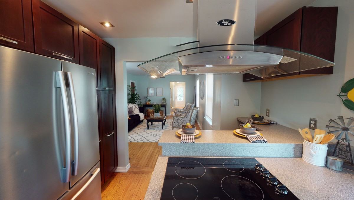 2305 N Maplewood Ave #1 - Photo 3 of 8