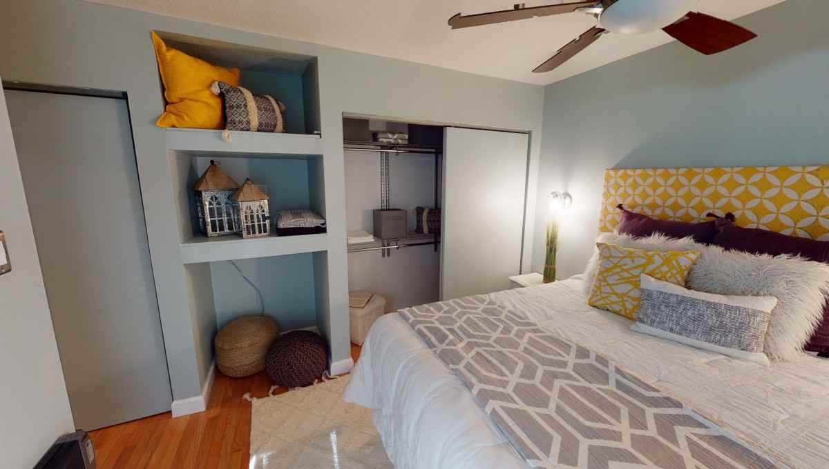 2305 N Maplewood Ave #1 - Photo 7 of 8