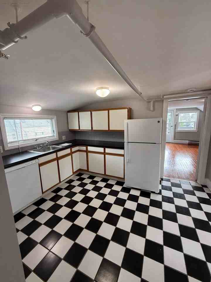 Smith St #74 - Photo 3 of 8