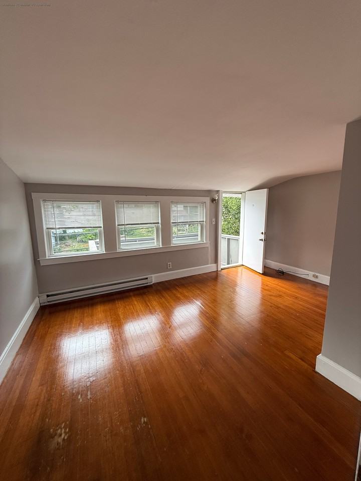 Smith St #74 - Photo 5 of 8
