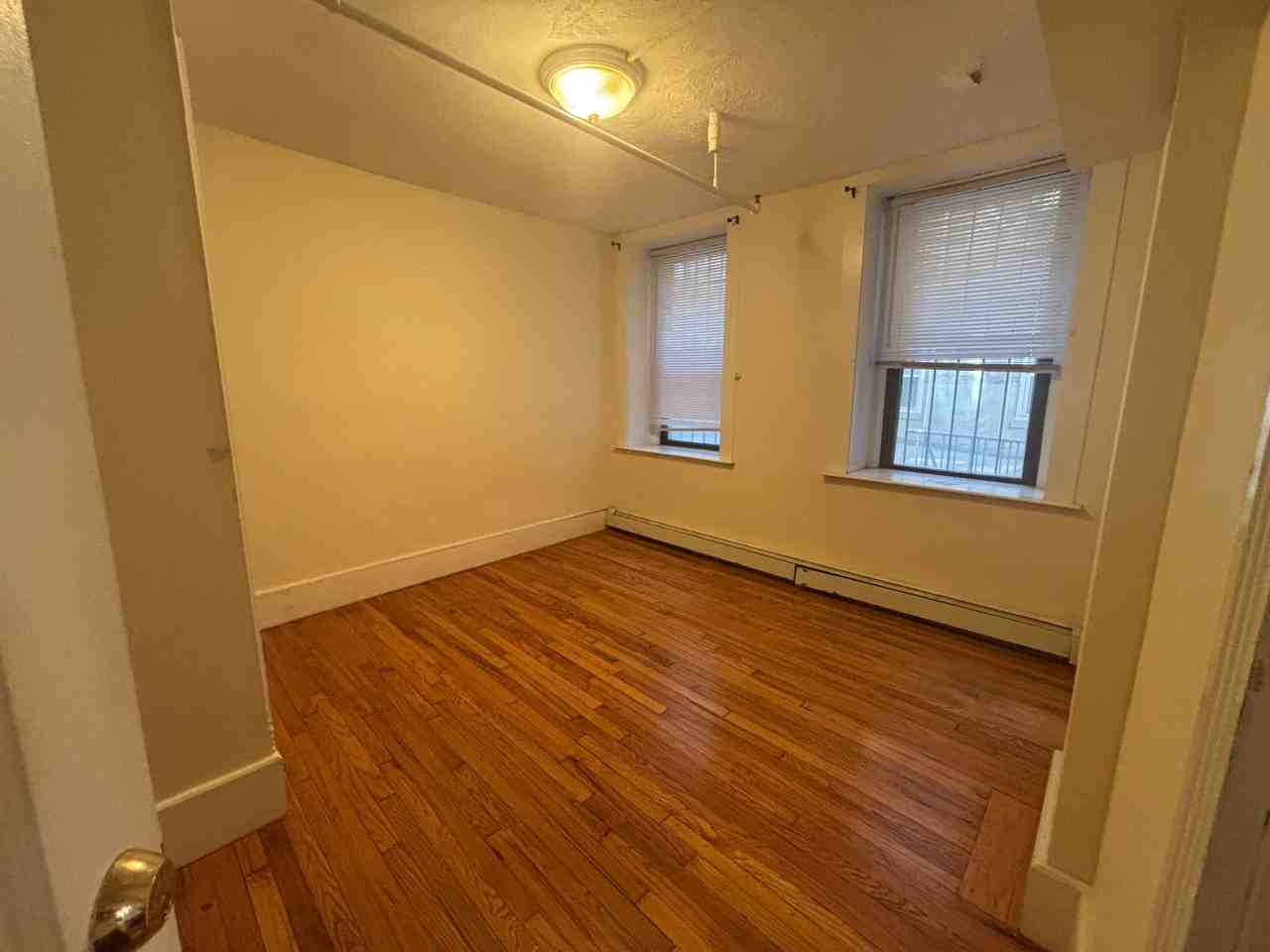 51 Park Dr #B1 - Photo 5 of 30