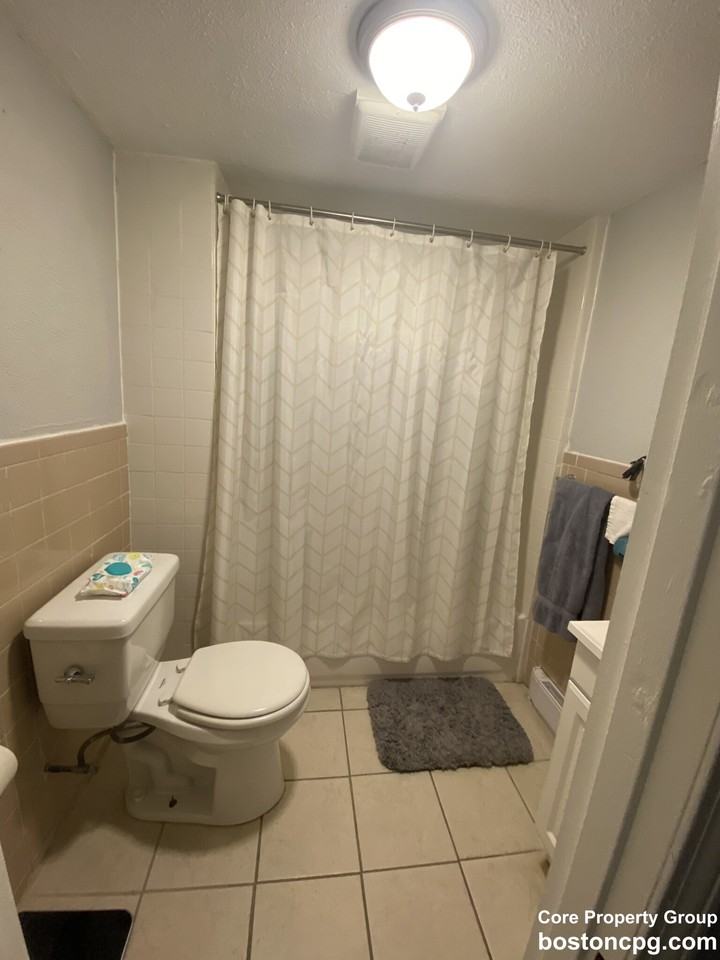 14 Cross St E #2 - Photo 4 of 6