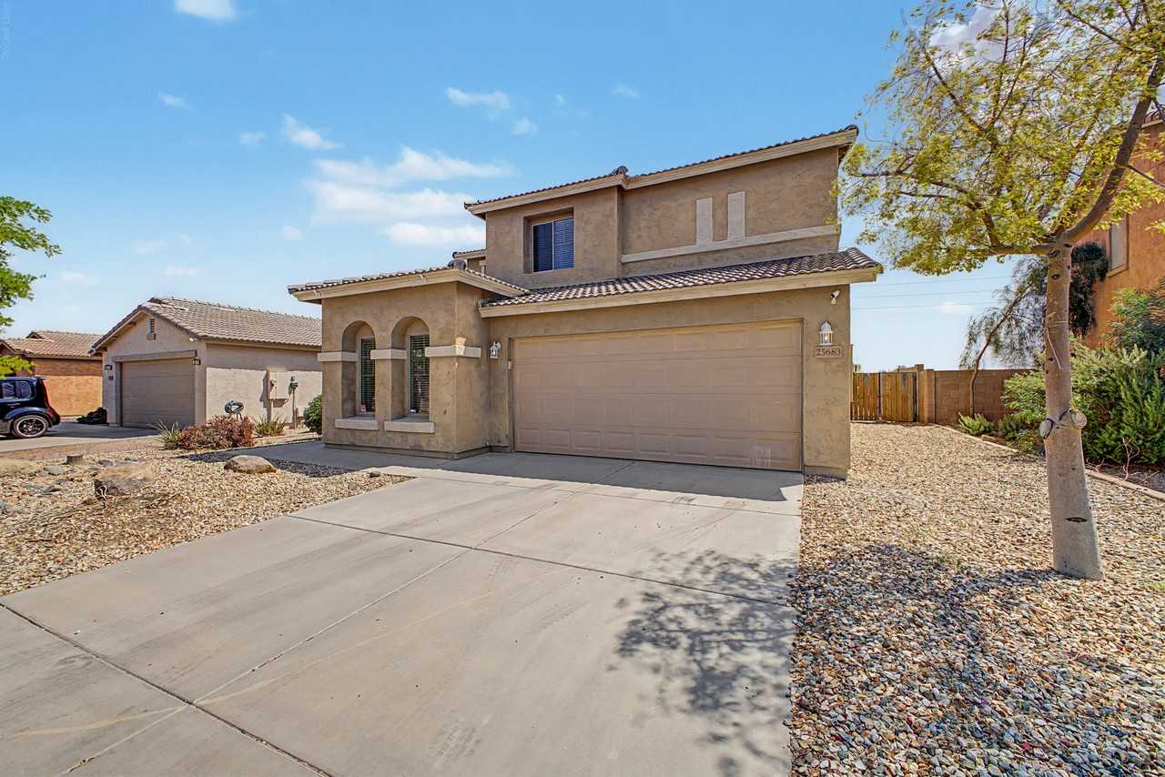 25683 W Satellite Ln #1 - Photo 5 of 37