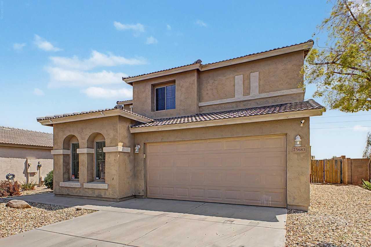 25683 W Satellite Ln #1 - Photo 6 of 37