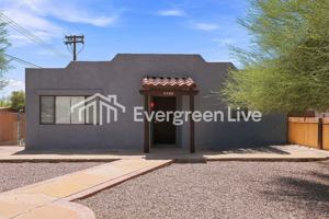 featured image of 3380 E Monte Vista Dr