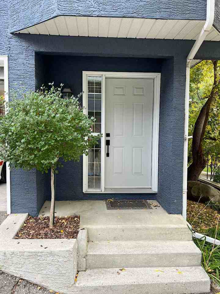 402 - 402 2 Avenue Northeast - Photo 3 of 25