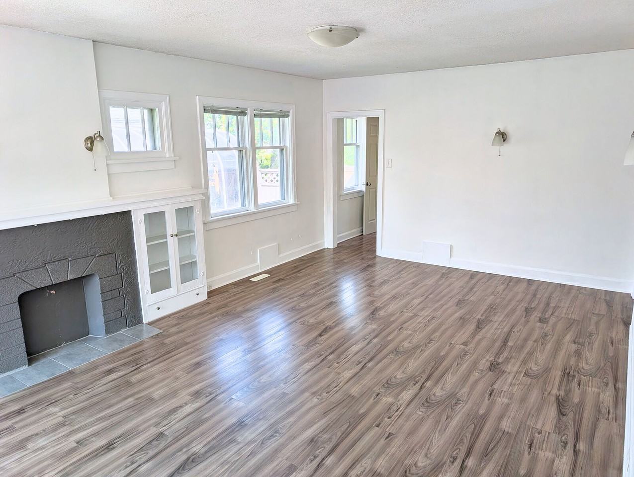 1114 9 St Se - Photo 6 of 31