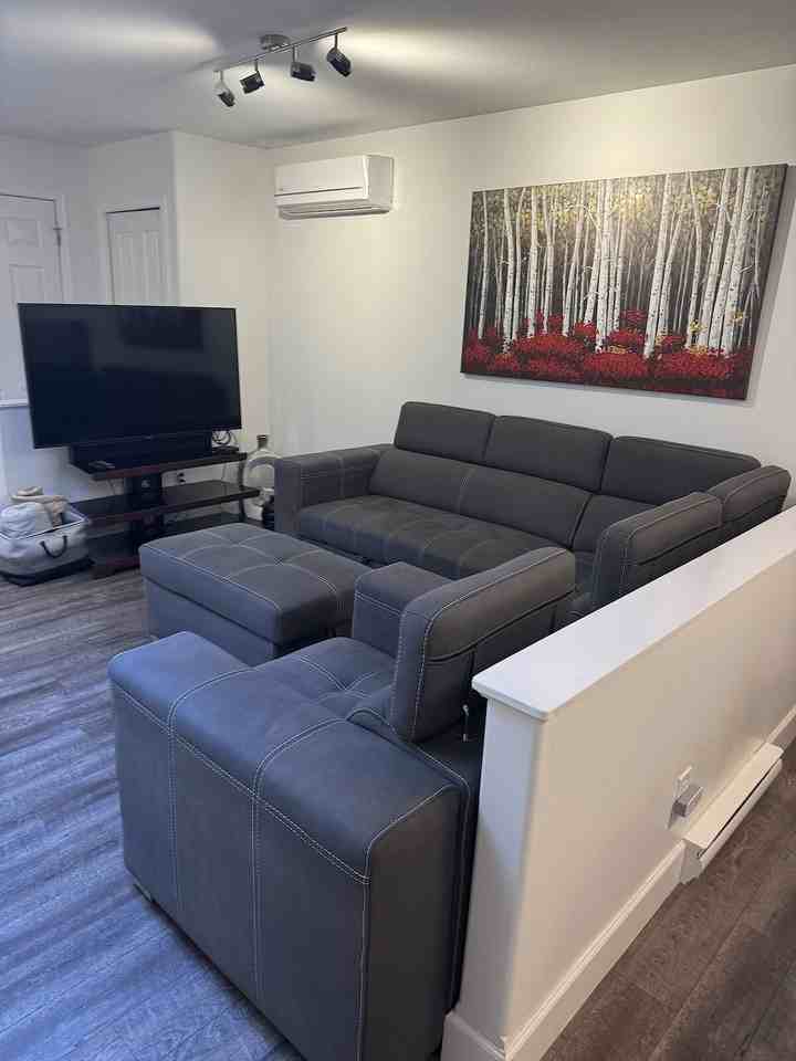 2250 Dolphin Rd - Photo 2 of 8