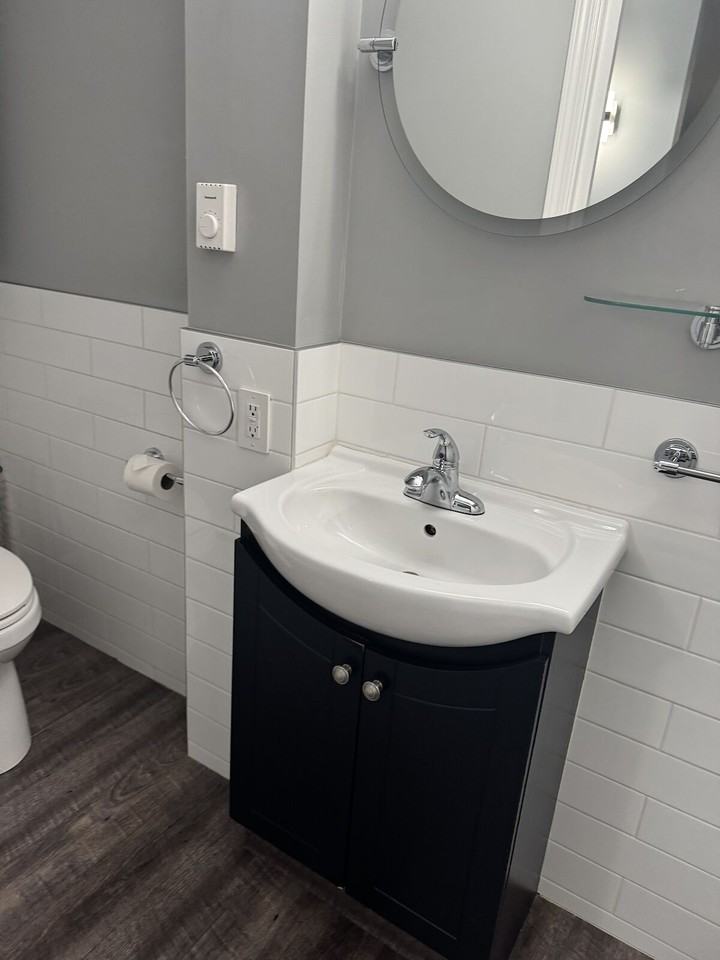 2250 Dolphin Rd - Photo 7 of 8