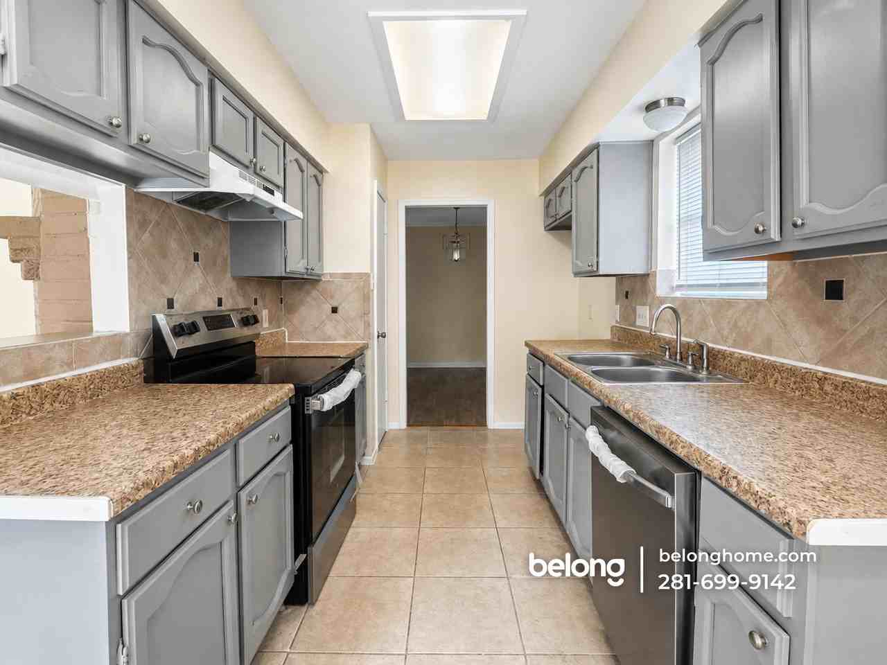 10007 Rippling Fields Dr - Photo 2 of 10