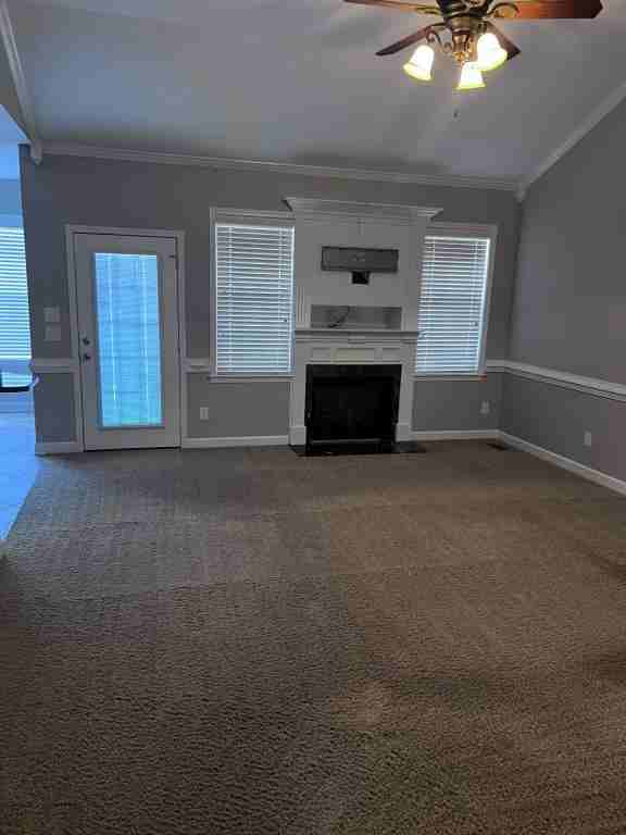 809 Wroxham Ln - Photo 4 of 23