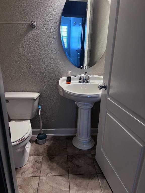 809 Wroxham Ln - Photo 6 of 23