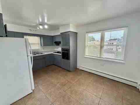 2531 Burr Oak Ave #3E - Photo 3 of 11