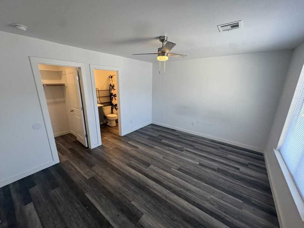 626 N College St - Photo 7 of 19
