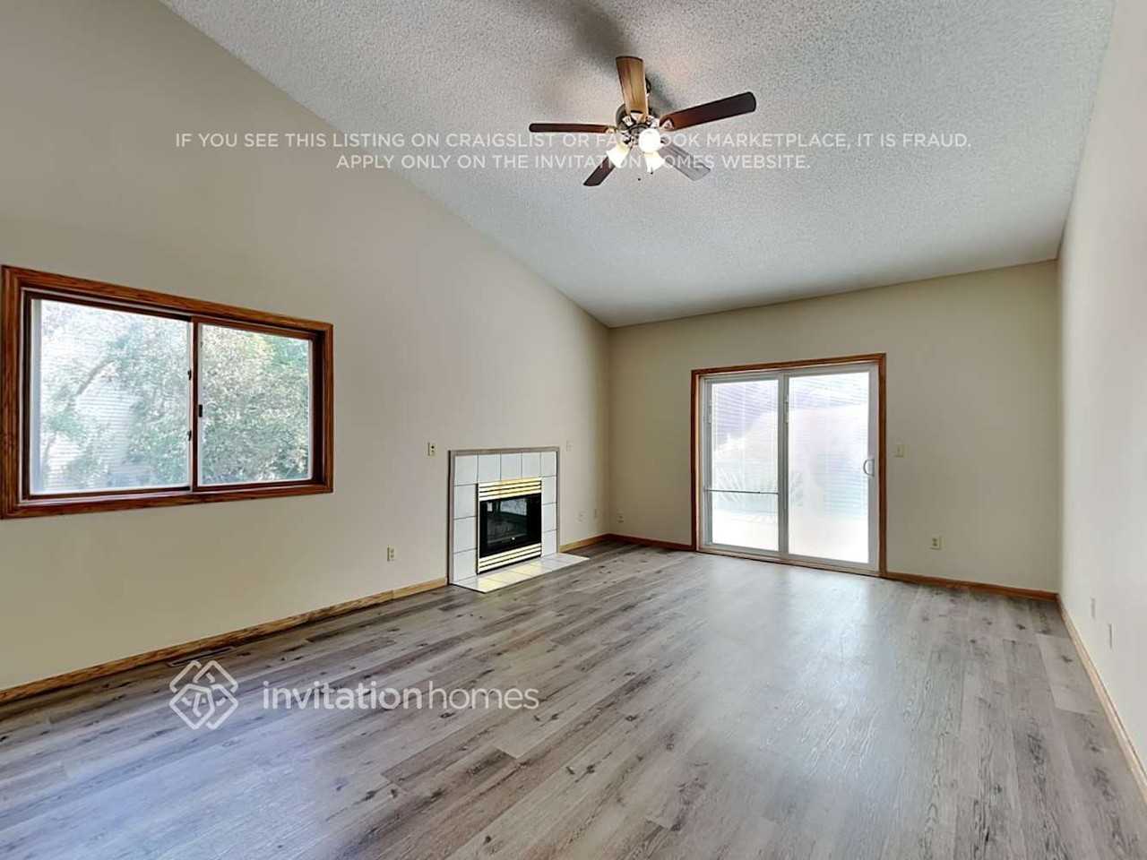 2337 Windsor Ln - Photo 6 of 20